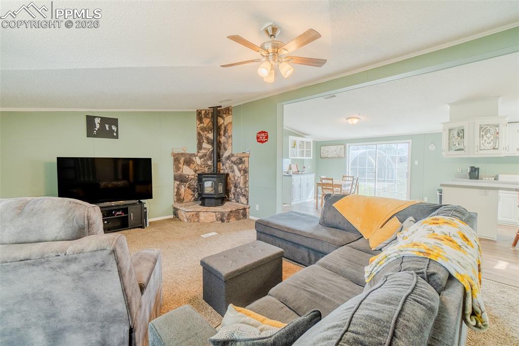 Image 6 of 34: Living Room