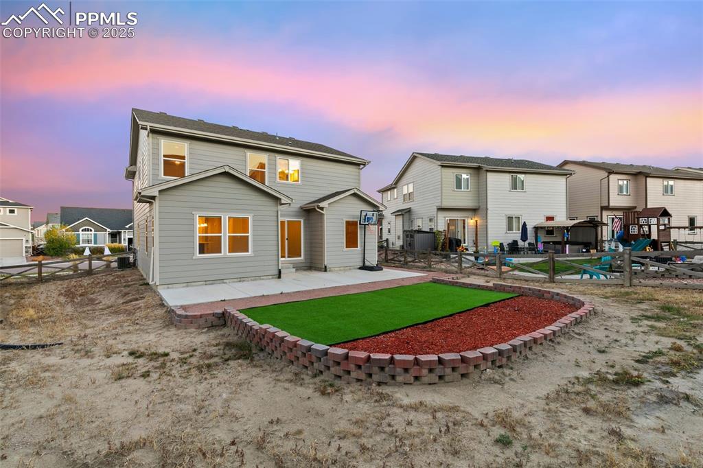 Image 36 of 38: Back of Structure