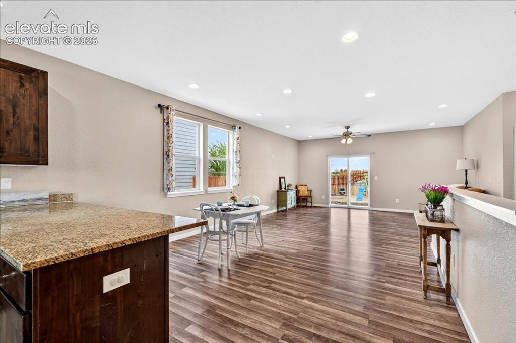 Image 10 of 37: Dining Area