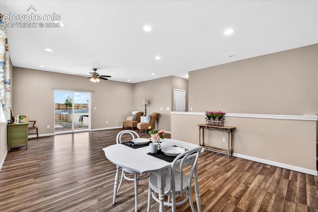 Image 16 of 37: Dining Area