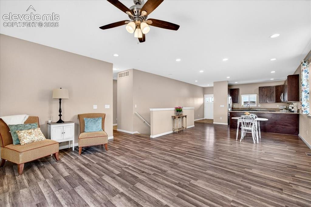 Image 19 of 37: Sitting Room