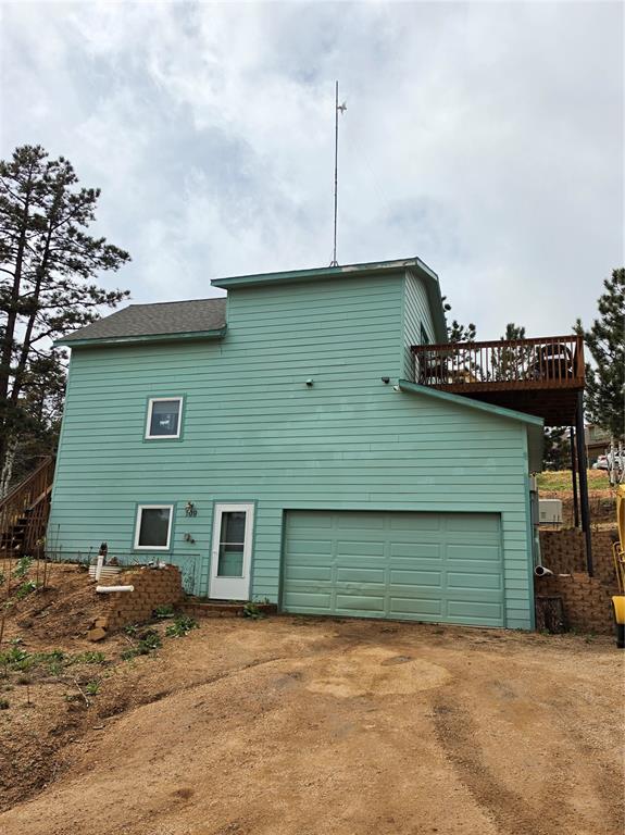 Image 11 of 12: Back of Structure