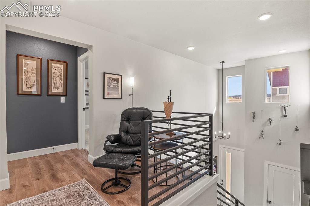 Image 15 of 27: Loft