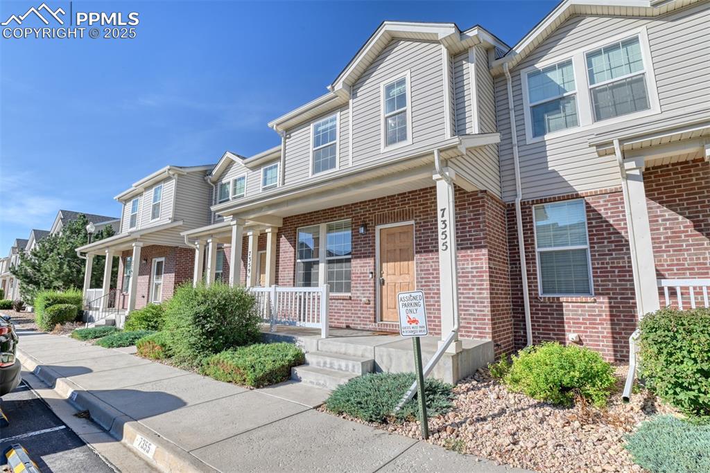 Image 2 of 24: Front of Structure