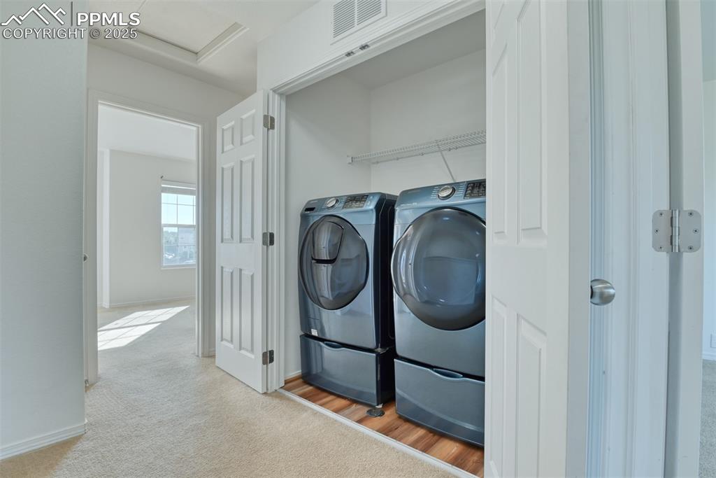 Image 21 of 24: Laundry