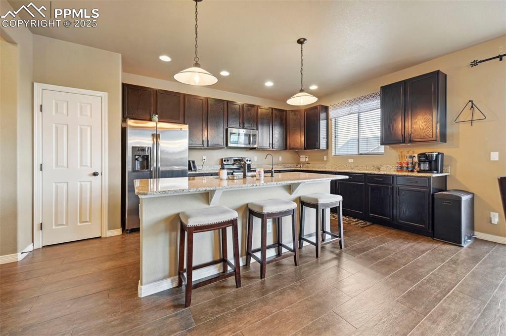 Image 10 of 41: Kitchen