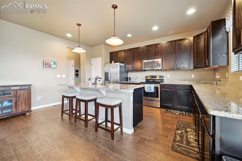 Image 13 of 41: Kitchen
