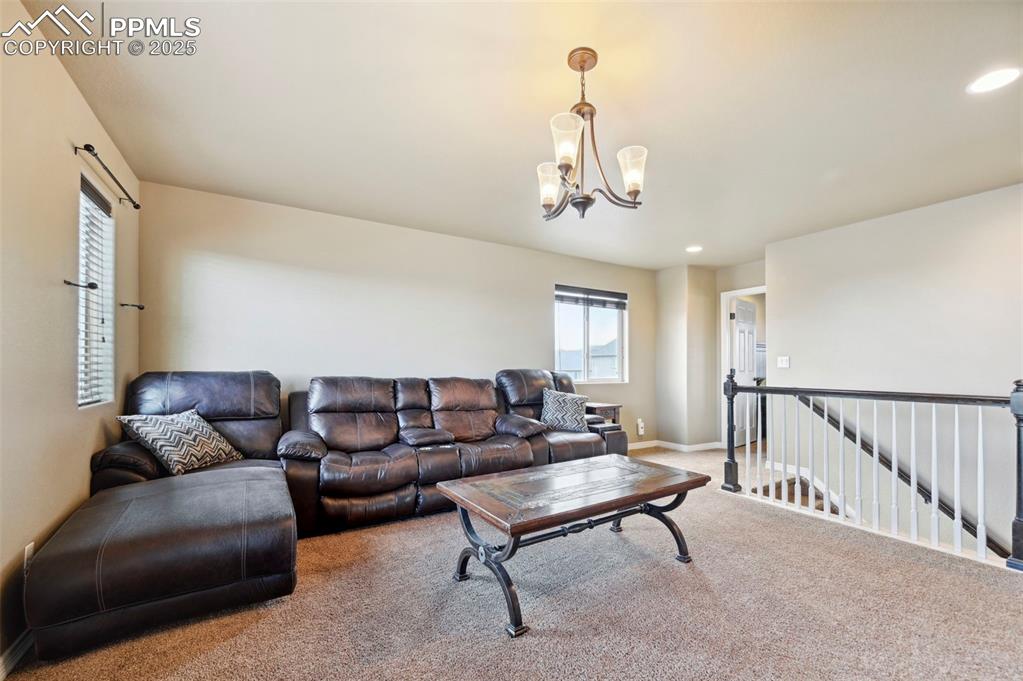 Image 18 of 41: Loft