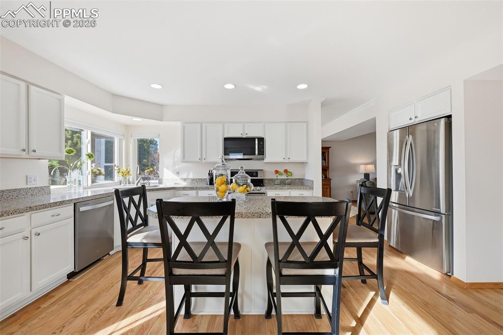 Image 13 of 47: Kitchen