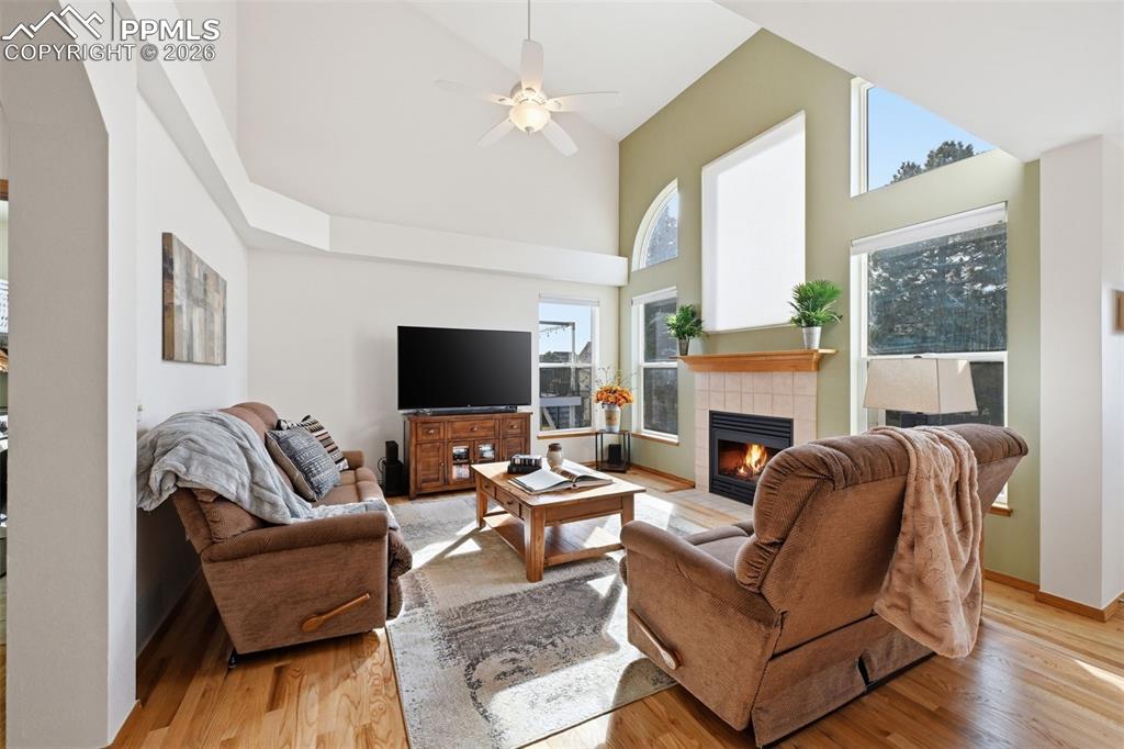 Image 15 of 47: Living Room