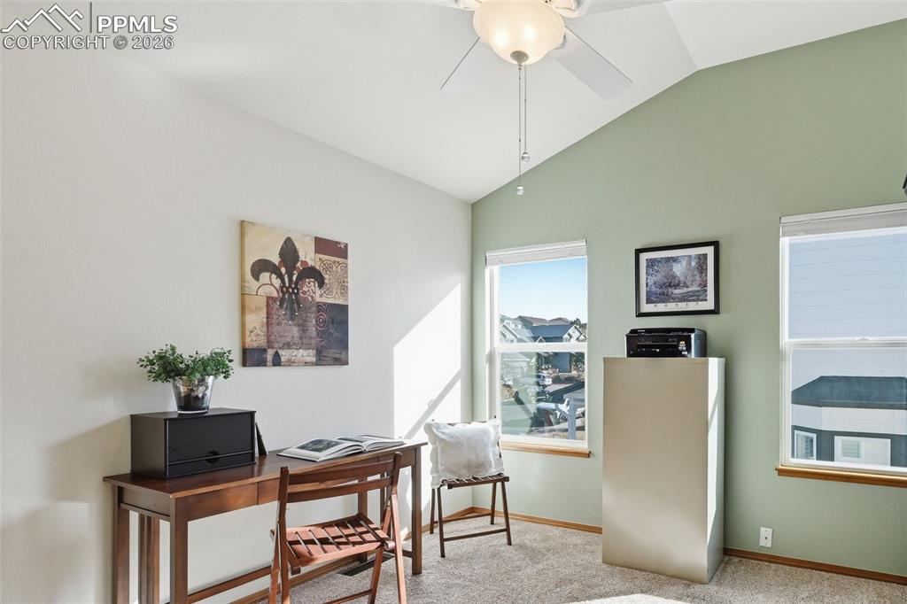 Image 25 of 47: Office