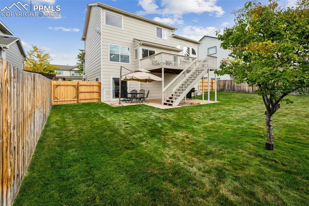 Image 35 of 47: Back of Structure