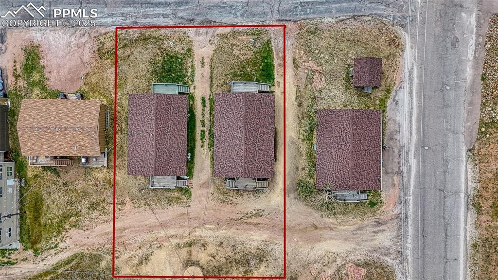 Image 2 of 33: Property lines are approximate and not a survey