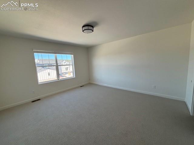 Image 9 of 10: Master Bedroom