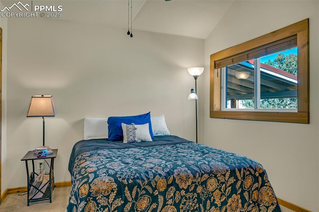 Image 33 of 42: Bedroom