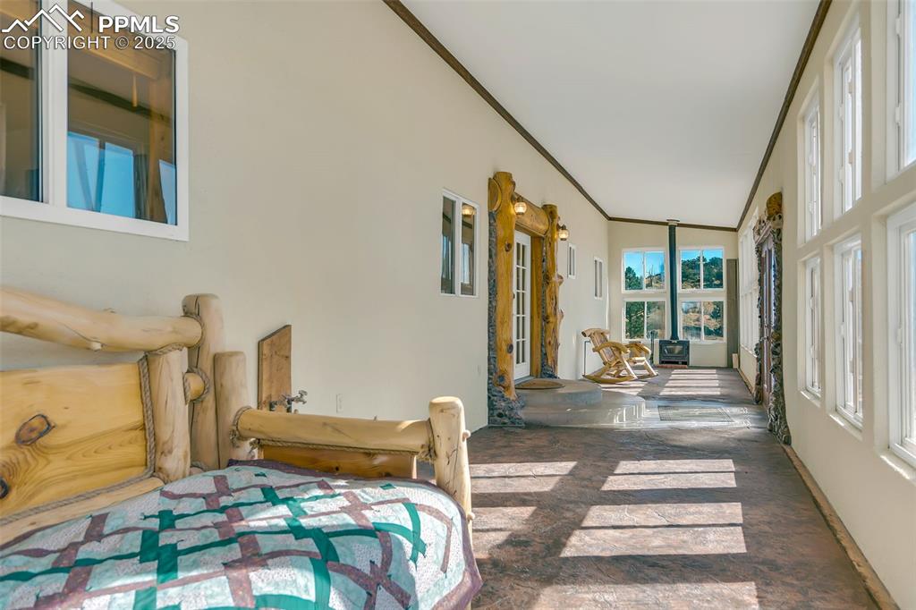 Image 34 of 42: Sun Room