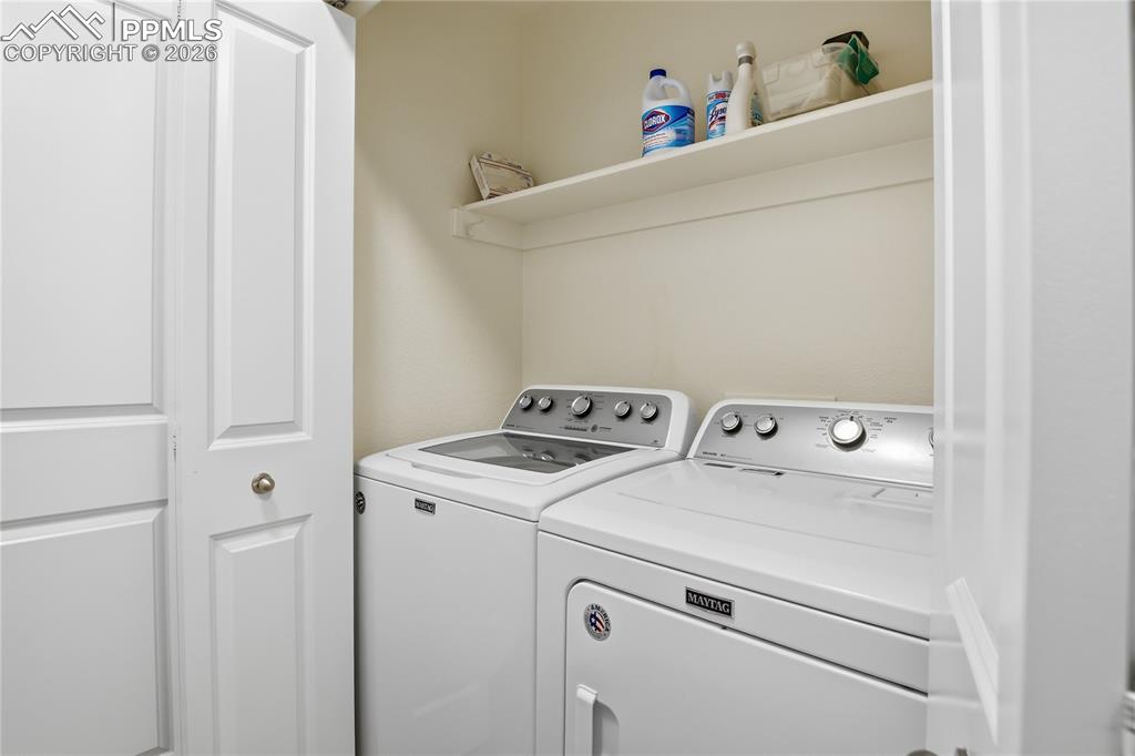 Image 18 of 22: Laundry