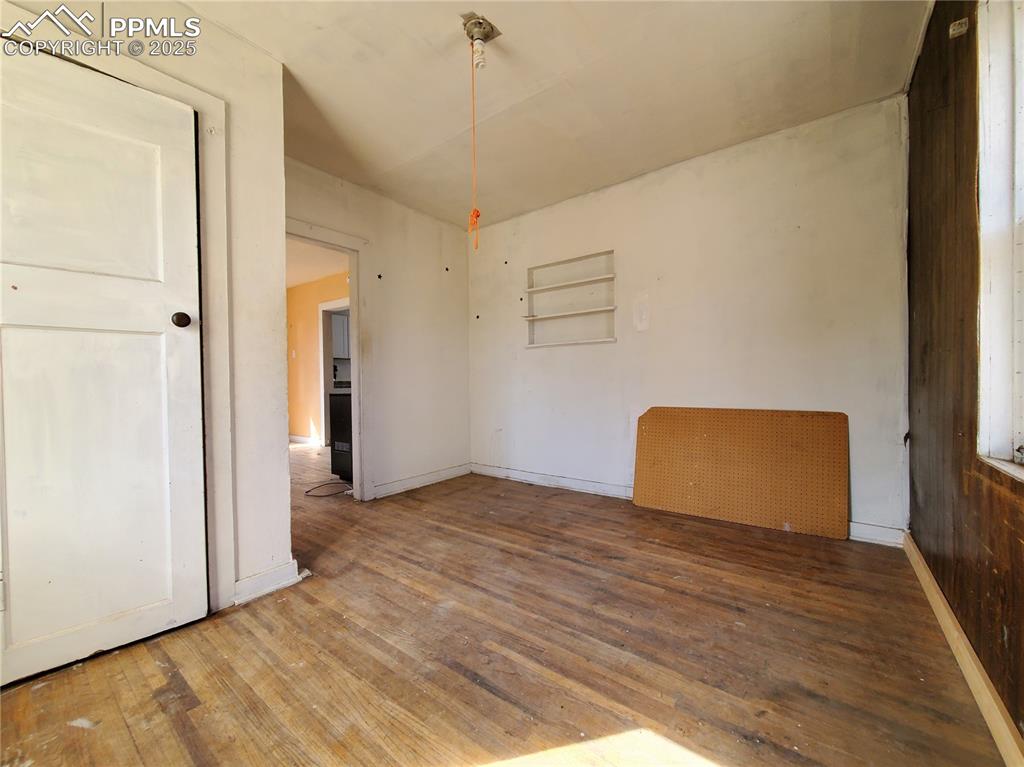 Image 10 of 28: Bedroom #1