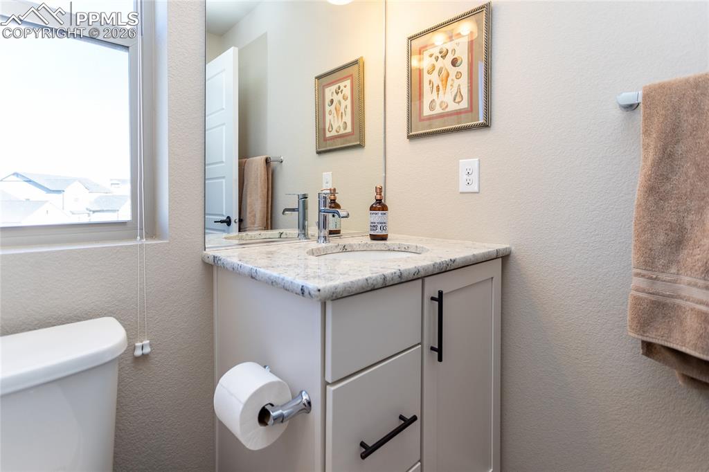 Image 28 of 36: Upper Full Bathroom