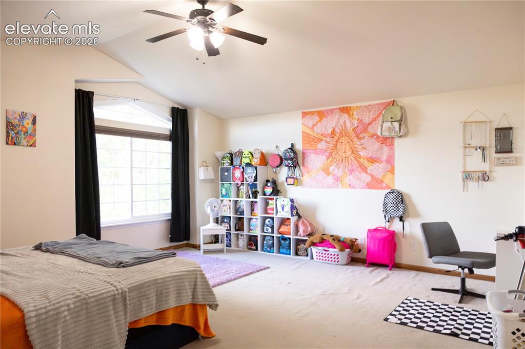 Image 15 of 33: Bedroom