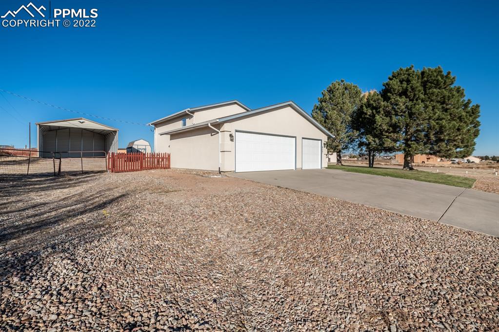 Listing 2857940, Image 2 of 36