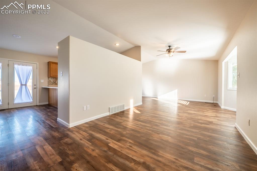 Listing 2857940, Image 4 of 36