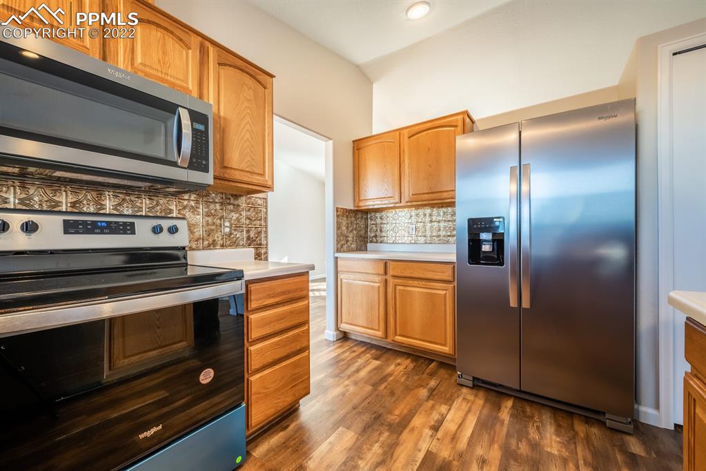 Listing 2857940, Image 9 of 36