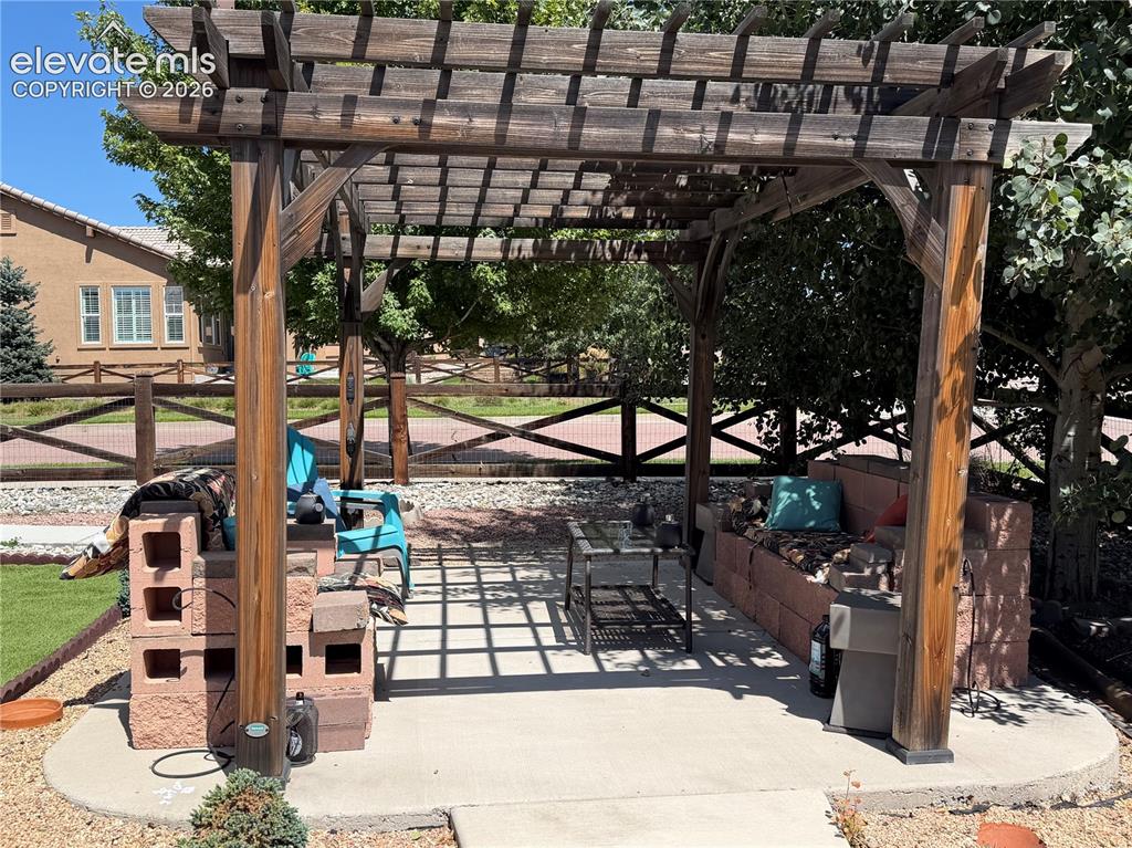 Image 43 of 44: Pergola