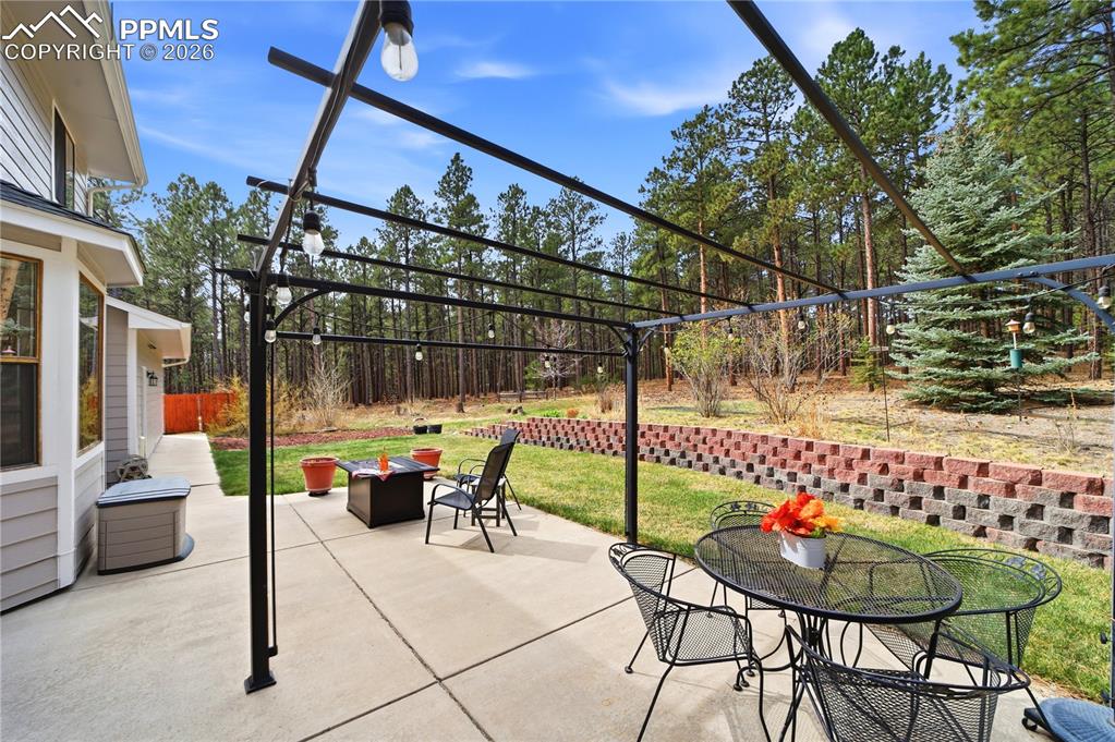 Image 45 of 50: Patio