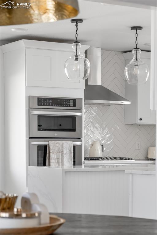 Image 5 of 42: Kitchen