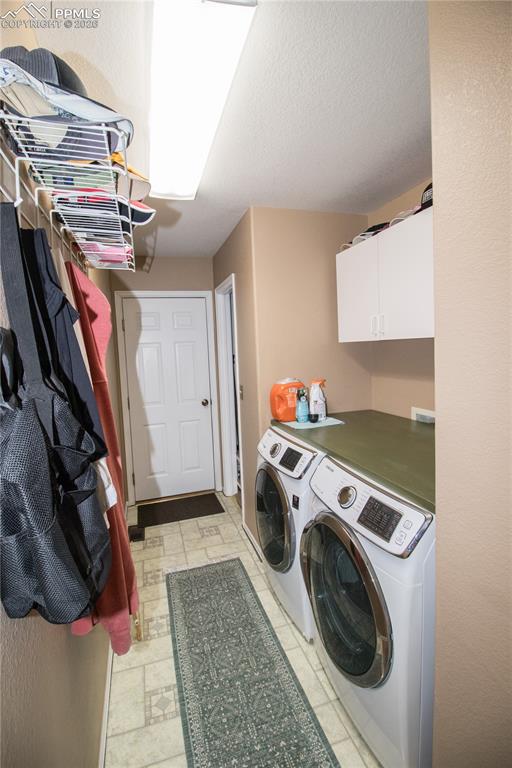 Image 22 of 44: Laundry