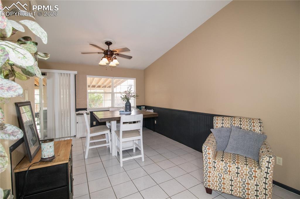 Image 9 of 44: Dining Area