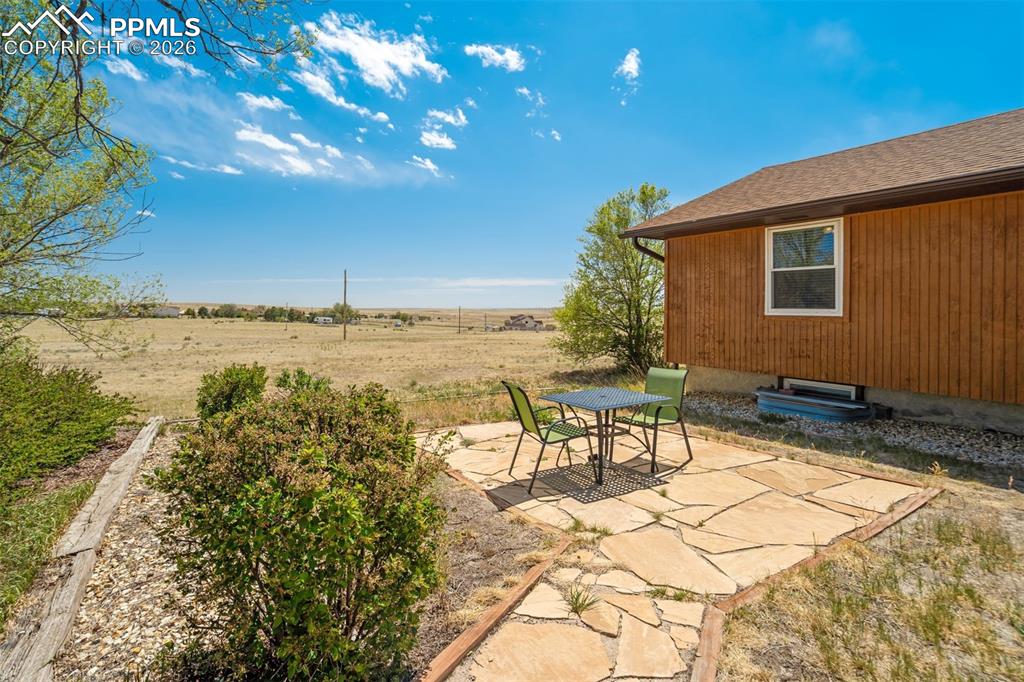 Image 43 of 50: Patio