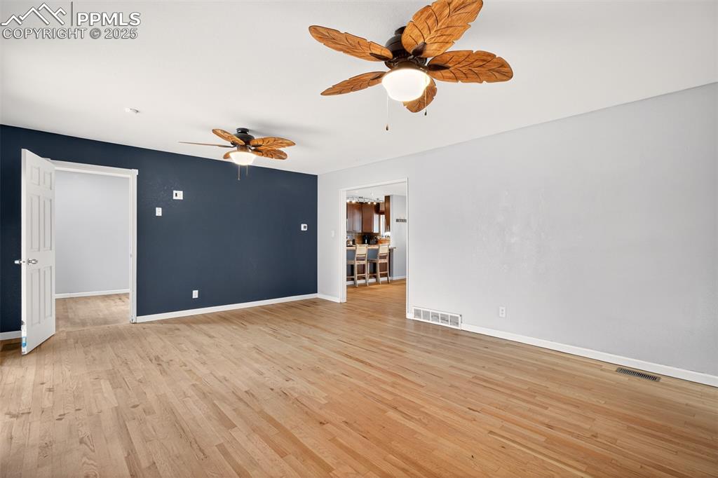Image 13 of 46: Great Room