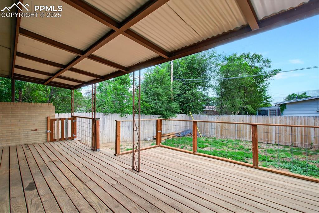 Image 42 of 46: Deck