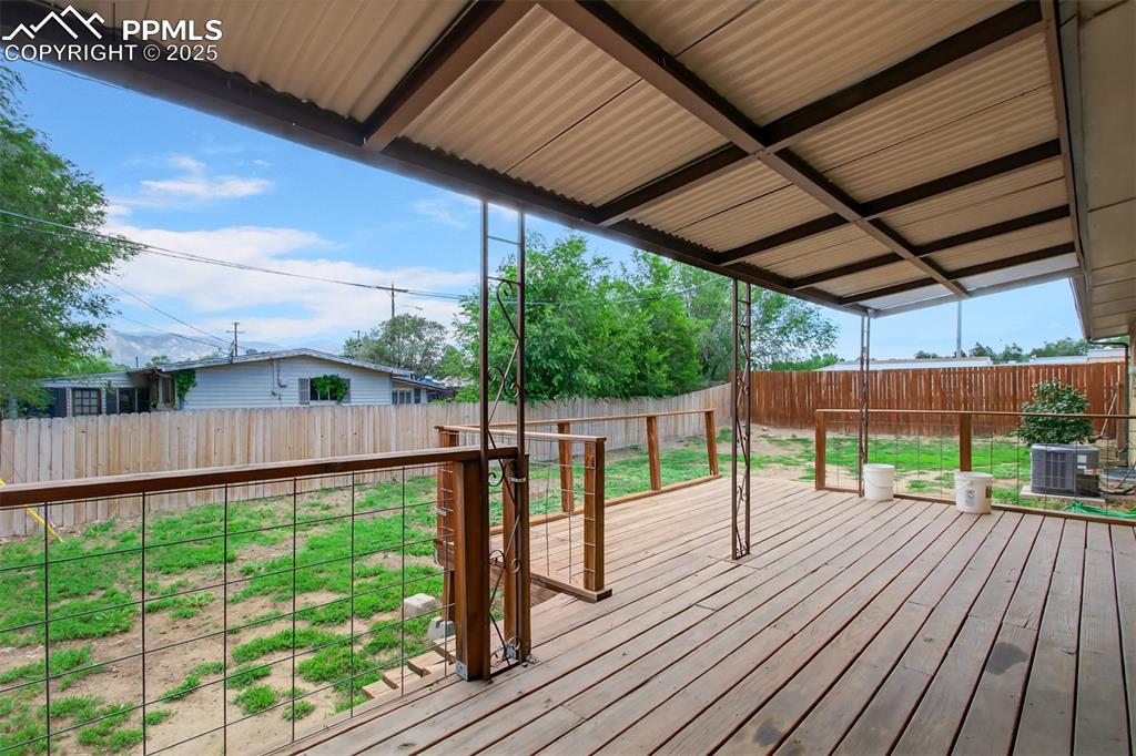 Image 43 of 46: Deck