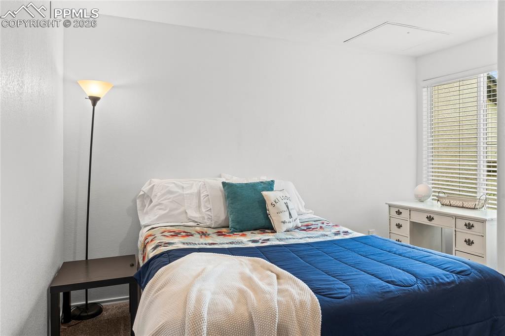 Image 29 of 45: Bedroom