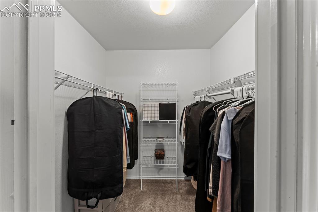 Image 38 of 45: Walk-In Closets