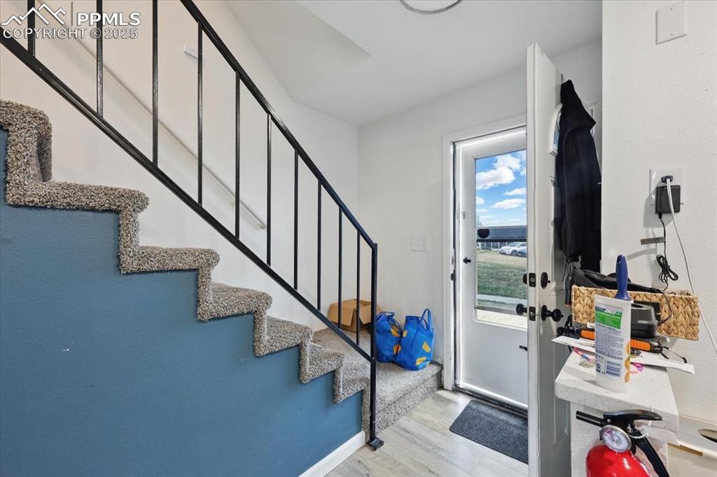 Image 18 of 19: Entry