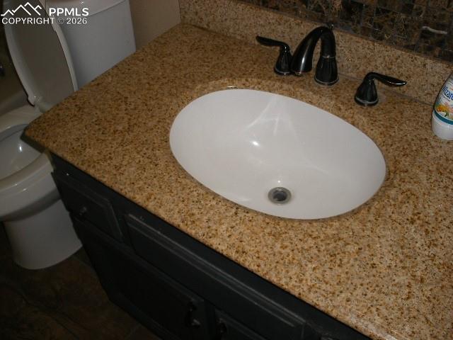 Image 18 of 50: Bathroom