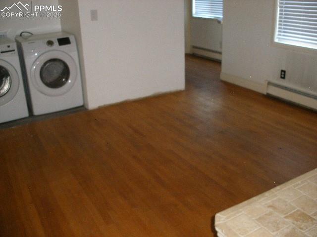 Image 25 of 50: Laundry