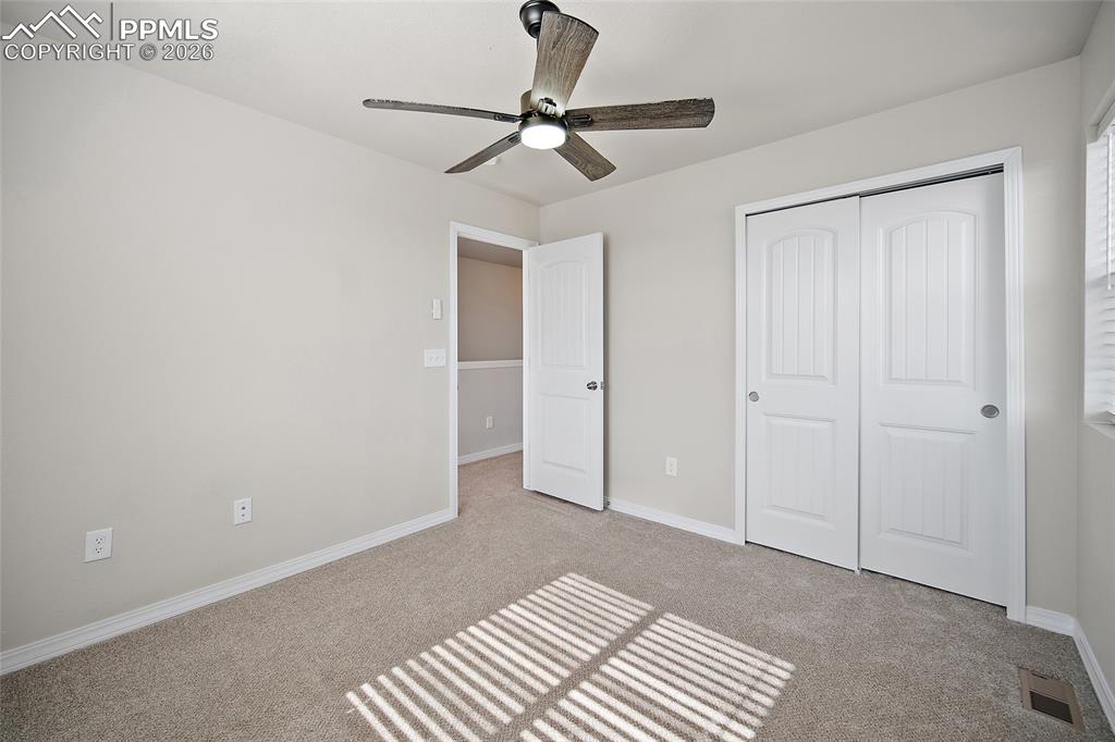 Image 14 of 35: Bedroom