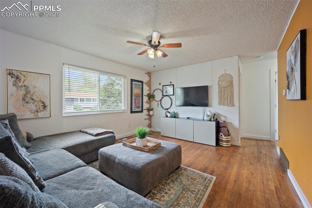 Image 6 of 46: Living Room