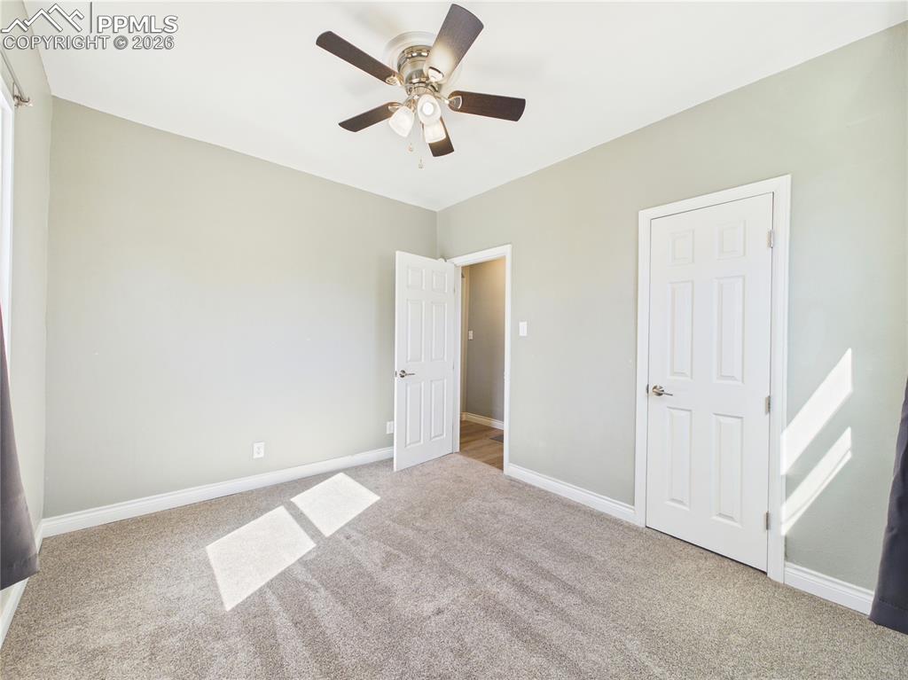 Image 24 of 32: Bedroom