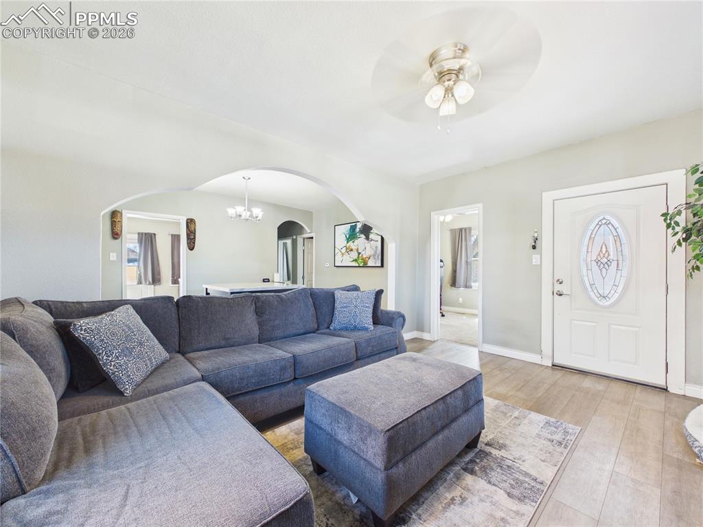 Image 6 of 32: Living Room