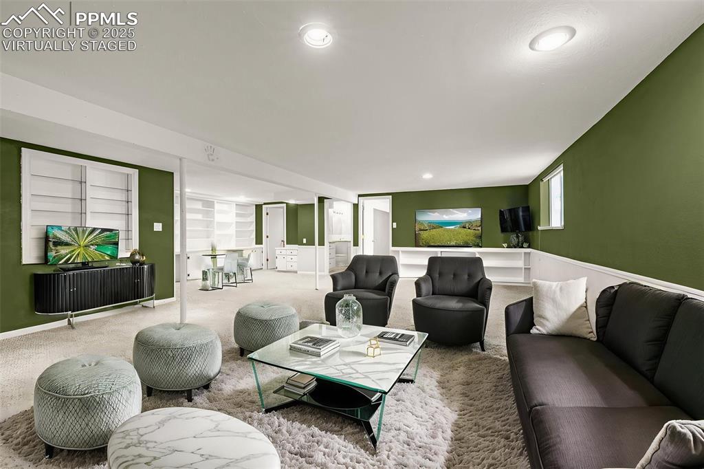 Image 27 of 39: Virtually staged