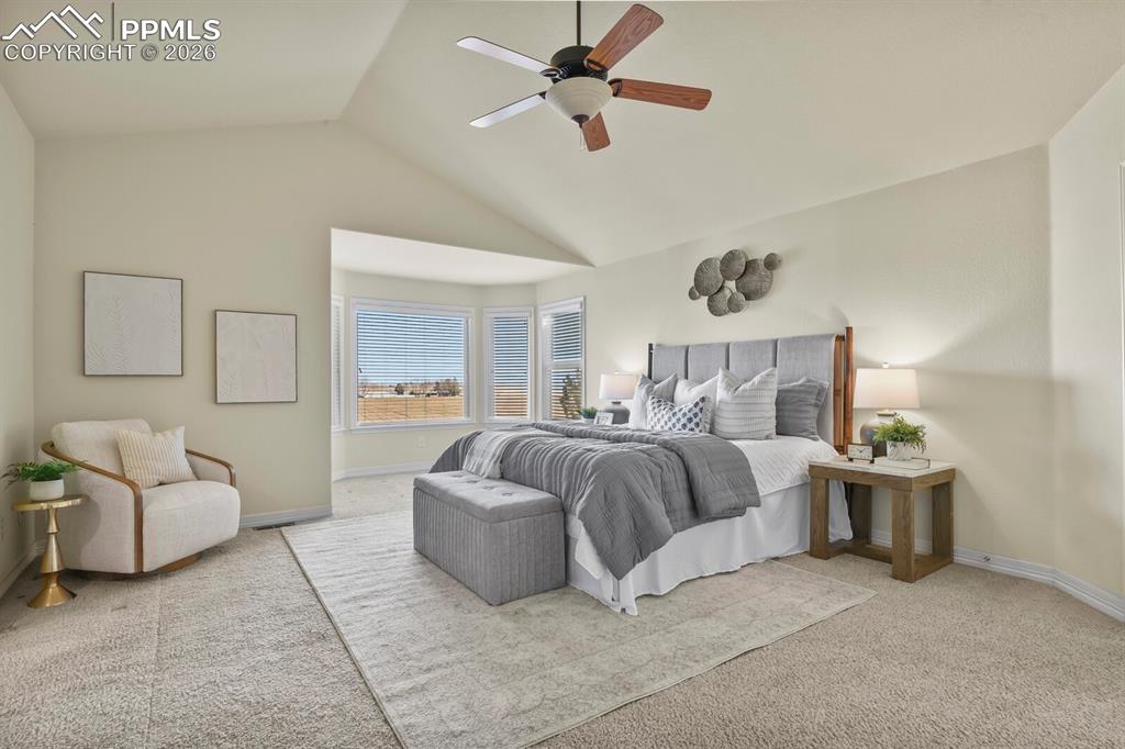 Image 24 of 44: Bedroom