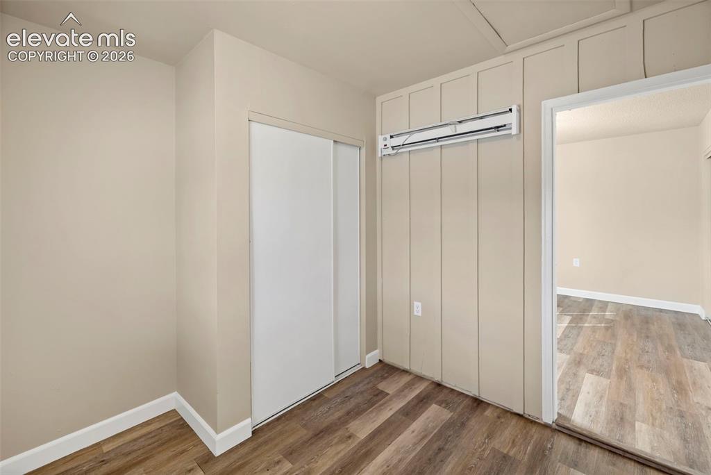 Image 16 of 40: bedroom 3