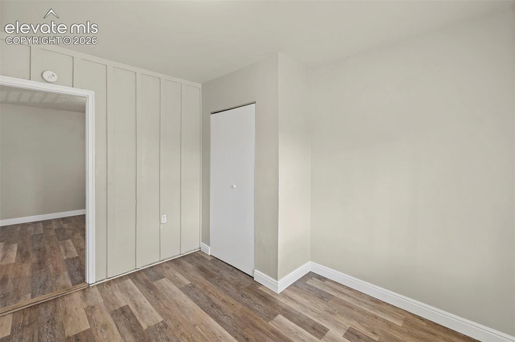 Image 36 of 40: Bedroom