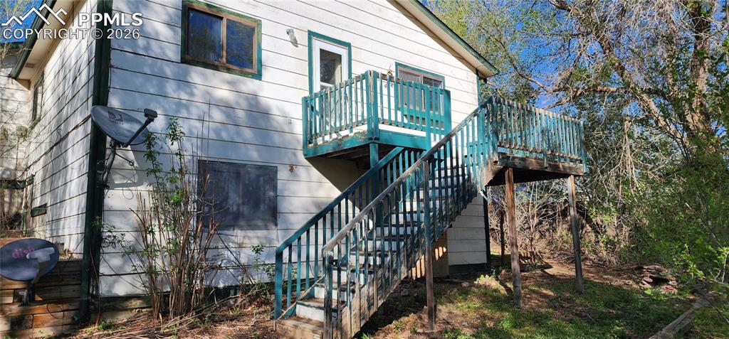 Image 17 of 23: Side of Structure